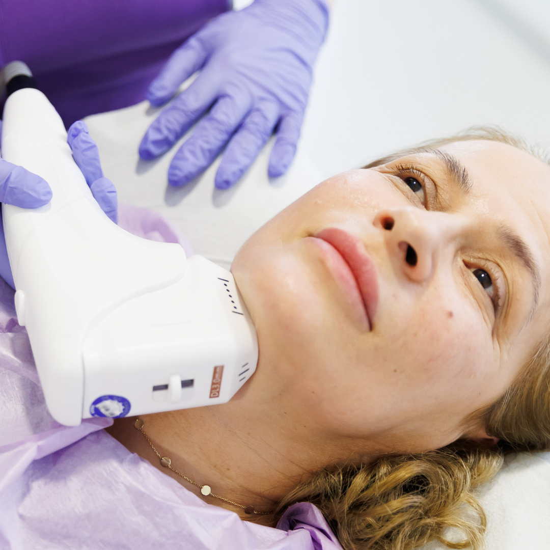 Tratament Facial FaceTight HIFU de Lifting Non-Invaziv