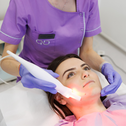 Tratament Facial DermoVisage de Rejuvenare Noninvazivă pentru Orice Tip de Ten