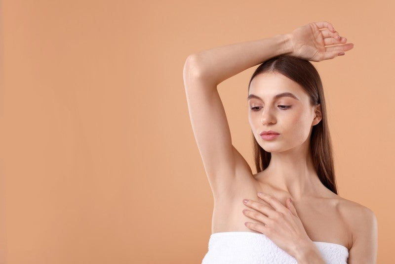 Epilare definitivă vs. epilare cu ceară: avantaje și dezavantaje