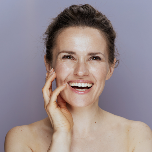 Tratament Riduri cu Acid Hialuronic Amalian pentru Hidratare și Întinerire